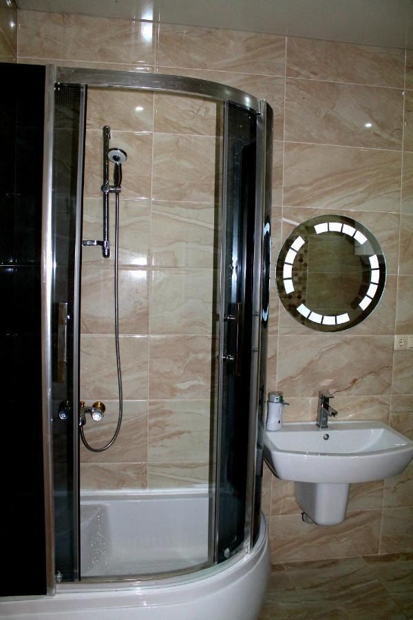 Batumi First Line Apartment エクステリア 写真